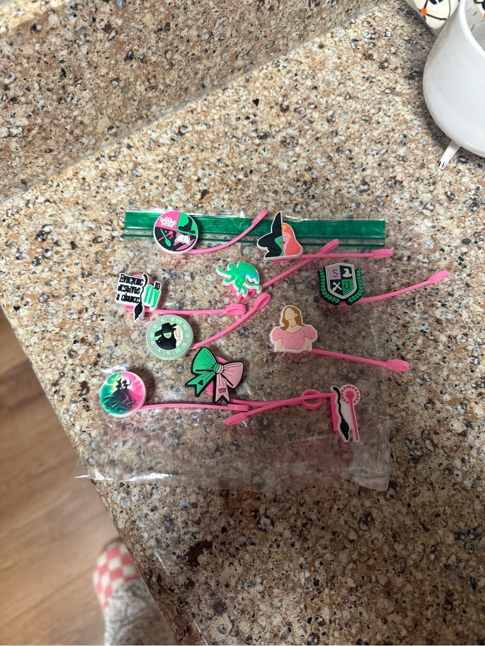 Wicked  Character Straw Toopers Pack